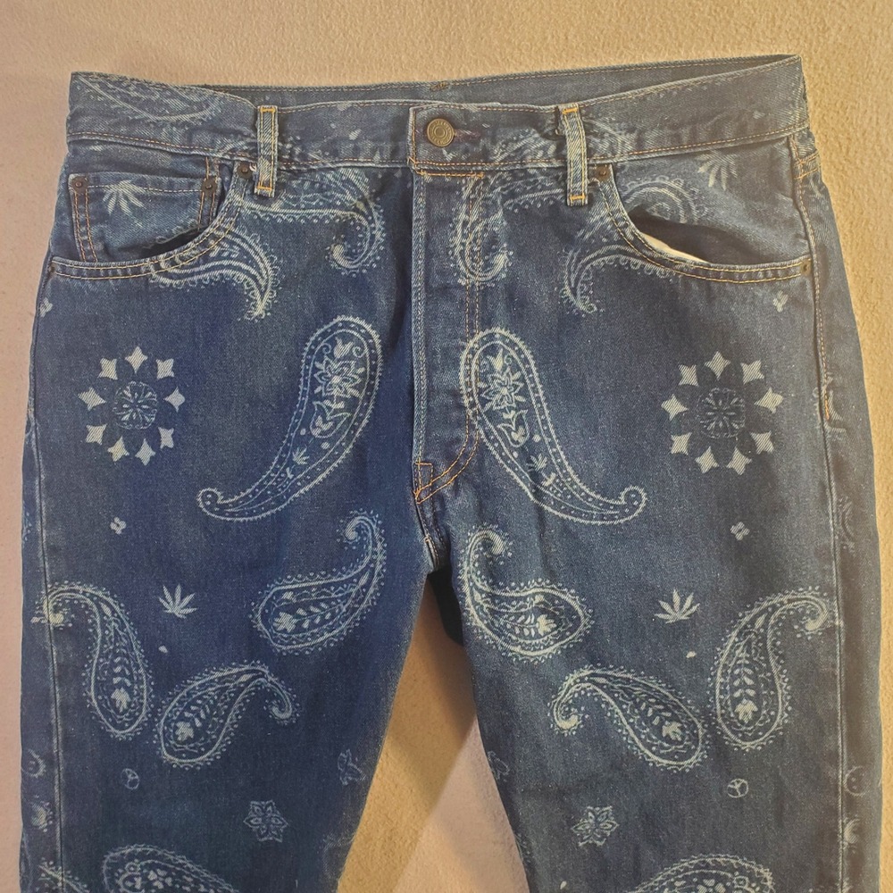 Levis Big E Snoop Dogg Lot 420 Paisley Print Blue Denim Jeans Mens W36 L32 AOP - Picture 2 of 16